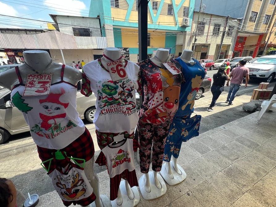 La Bahía navideña: comercio popular vs grandes cadenas