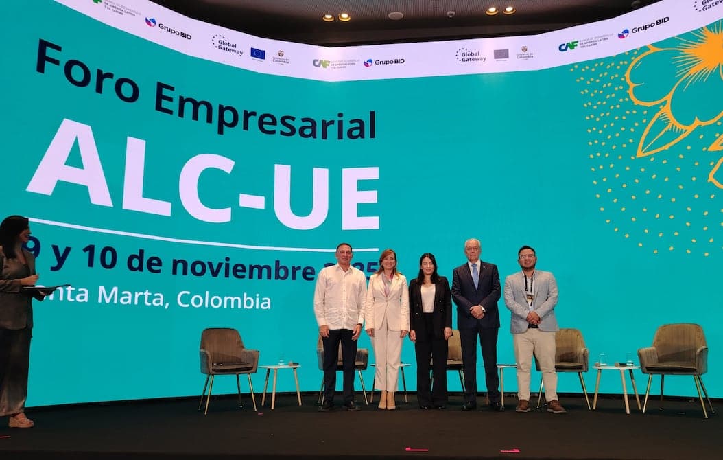 Ecuador ausente en CELAC-UE pero presente en foro empresarial