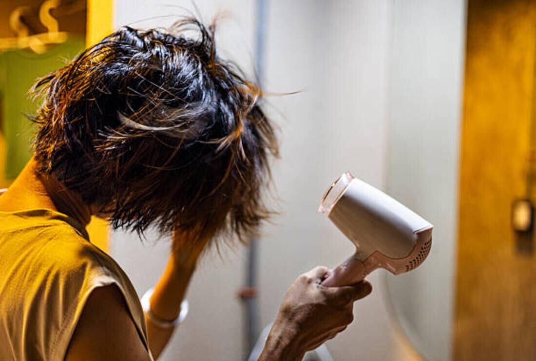 Cómo secar el cabello correctamente y sin dañarlo