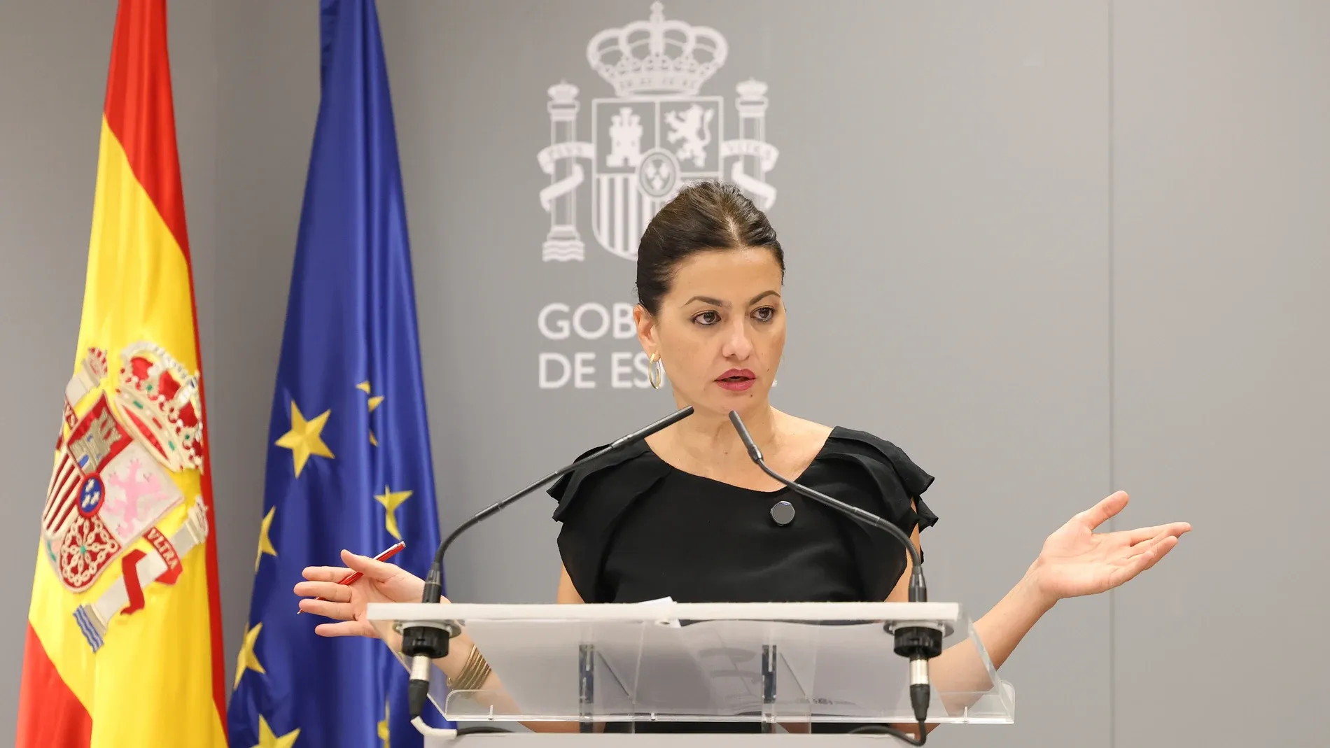 El Gobierno da marcha atrás y deja en el aire el futuro de los menores de Ceuta